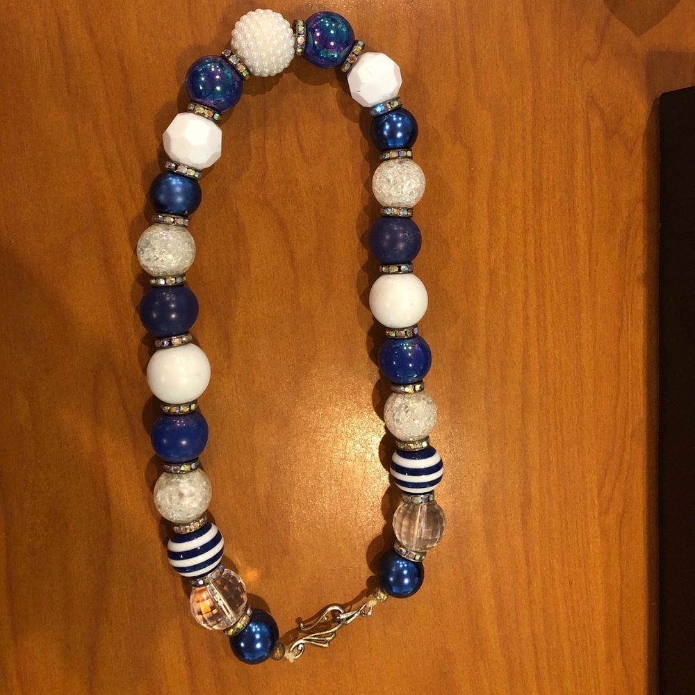 Beaded necklace